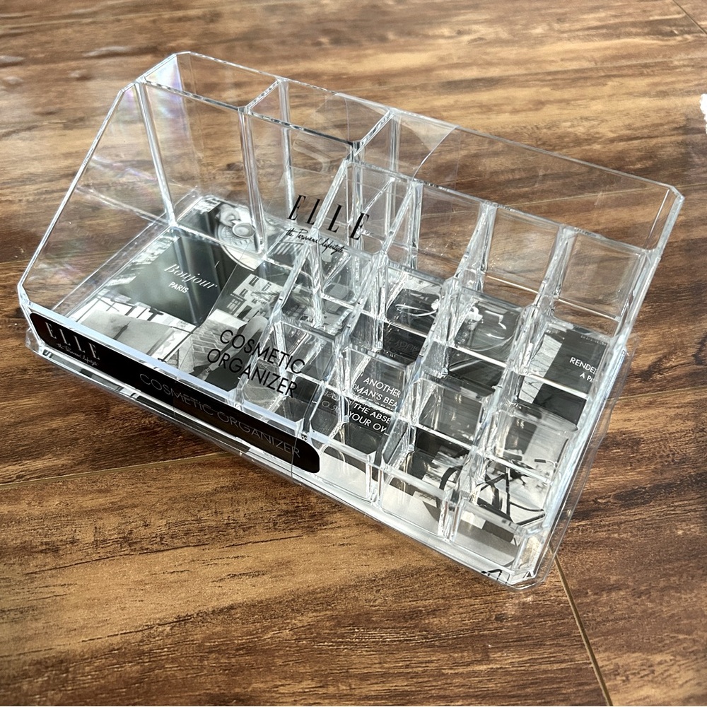 NEW Elle cosmetic organizer makeup storage vanity clear acrylic lipsticklipgloss